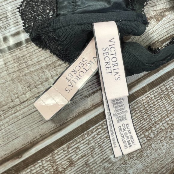 VICTORIA'S SECRET Women's XS Wireless Padded Black Bralette Bra Lace NWT NEW - Picture 4 of 5